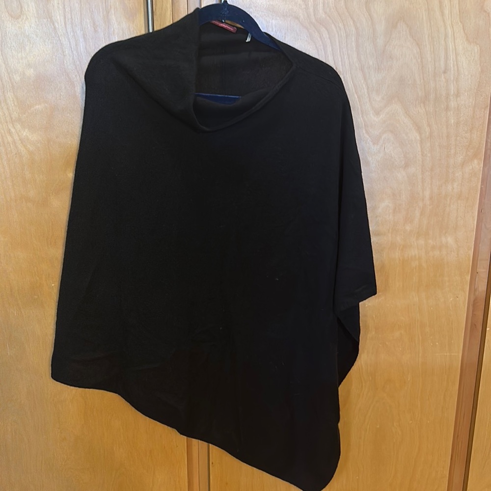 Cashmere poncho